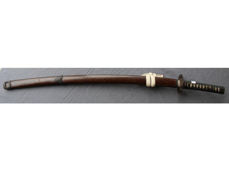 WAKIZASHI à lame à shinogi-zukuri et hamon...