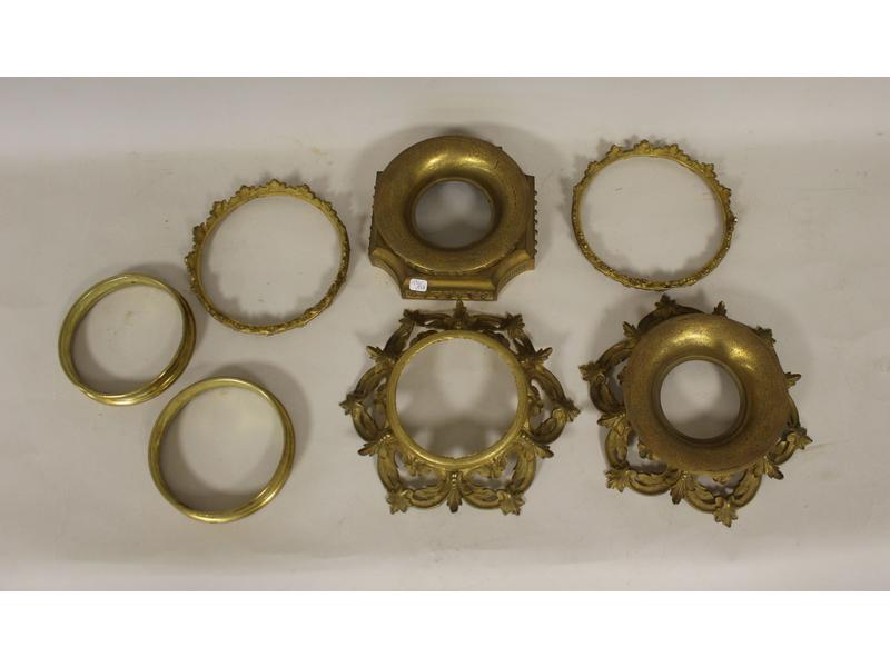 ENSEMBLE DE MONTURES en bronze.
