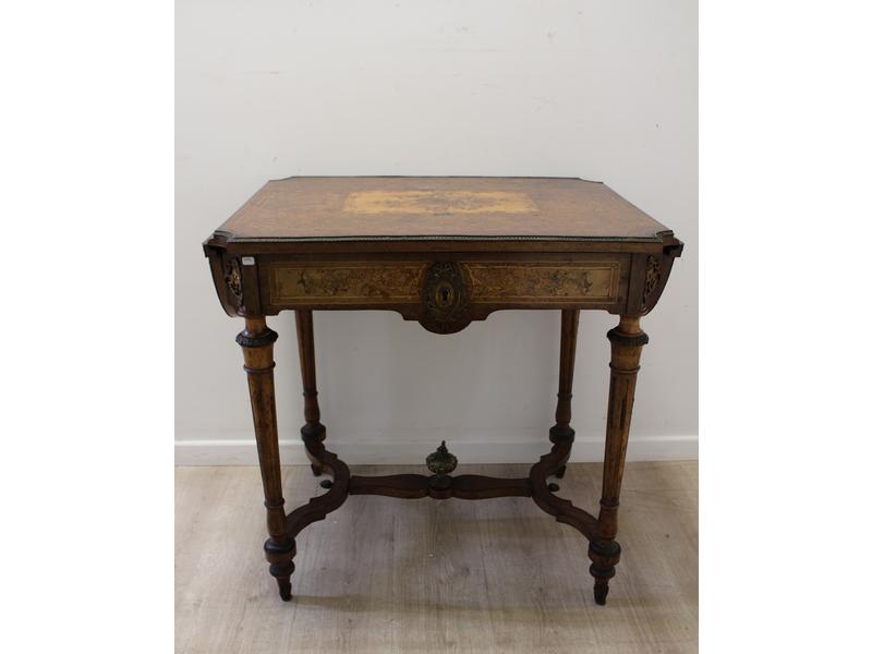 TABLE DE SALON rectangulaire à volets abattant...