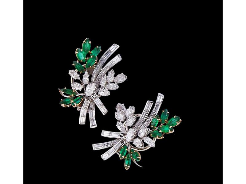CHAUMET
BELLE PAIRE DE BOUCLES D'OREILLES...