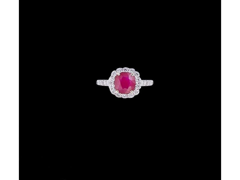 BAGUE en or blanc (18K) sertie d'un rubis...