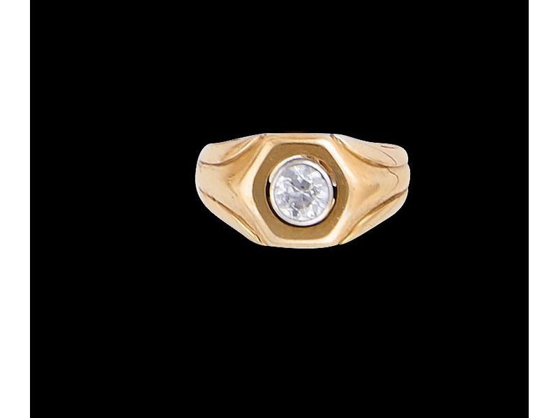 BAGUE solitaire en or jaune (18k) à chaton...
