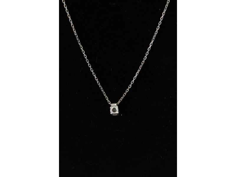 PETIT PENDENTIF en diamant et chaîne en or...