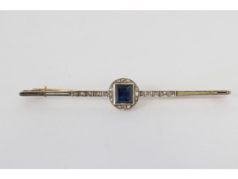 BROCHE BARRETTE en ors jaune et gris (18k)...