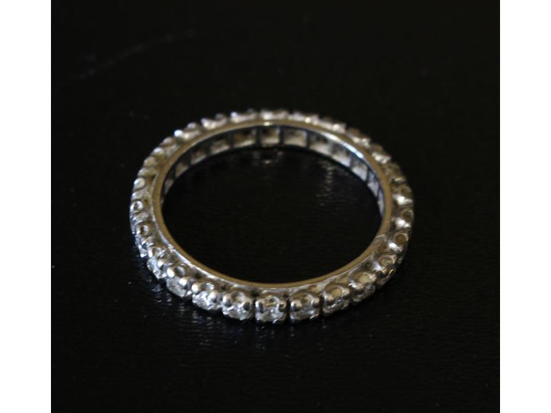 ALLIANCE américaine en or gris (18k) sertie...