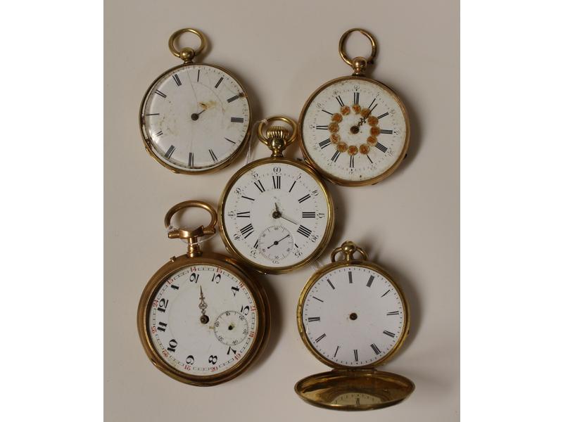 LOT DE CINQ MONTRES DE POCHE en or jaune...