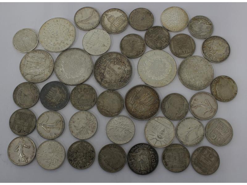 LOT DE PIECES EN ARGENT comprenant :