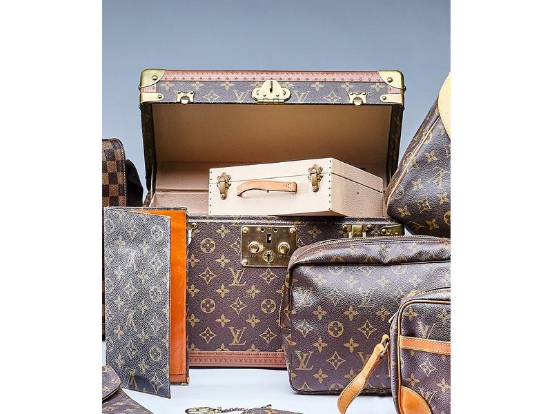 LOUIS VUITTON