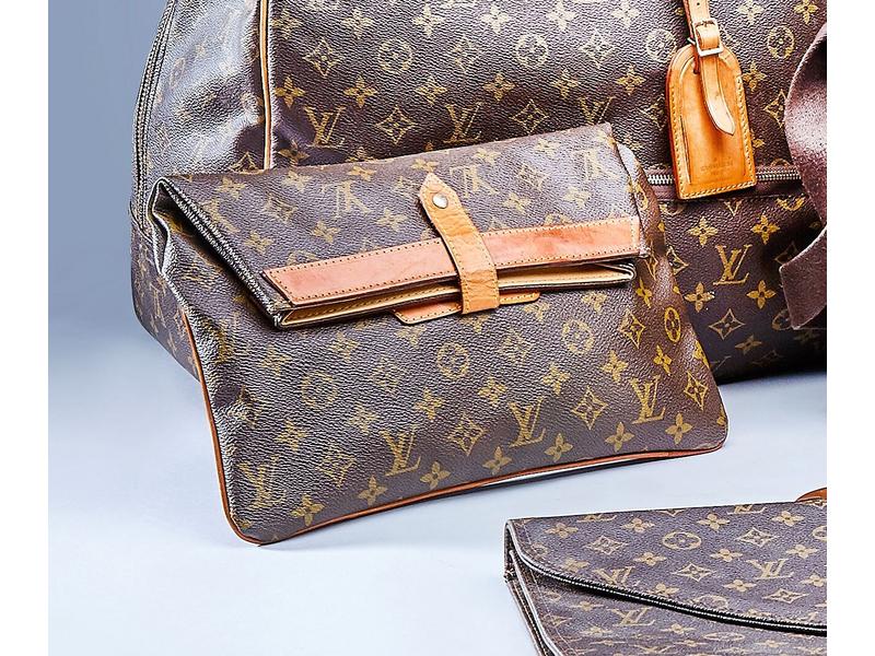 LOUIS VUITTON