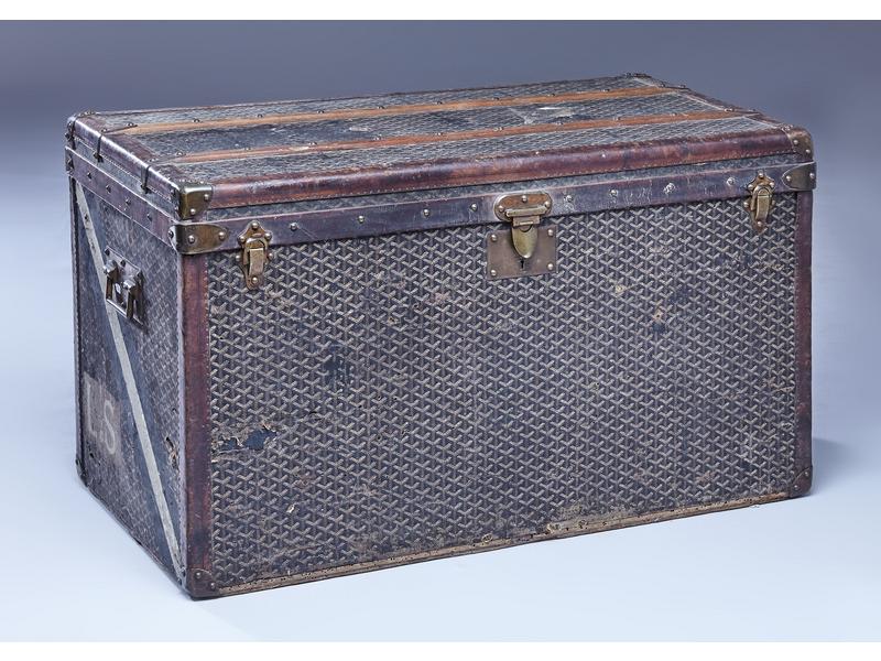 E. GOYARD