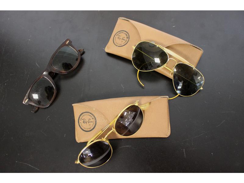 RAY BAN