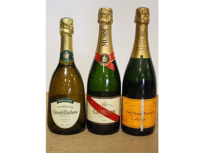 Lot de 3 blles comprenant :