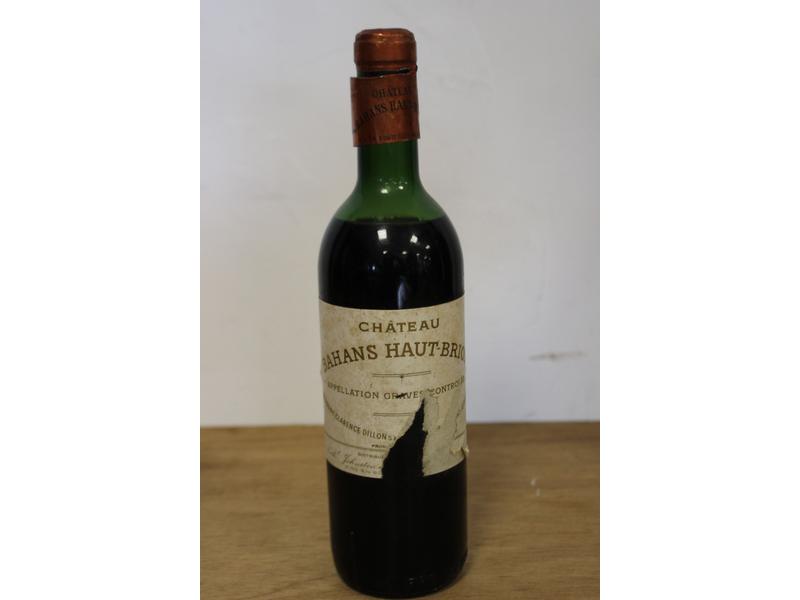 1 Blle CH. BAHANS HAUT BRION Graves Mill....