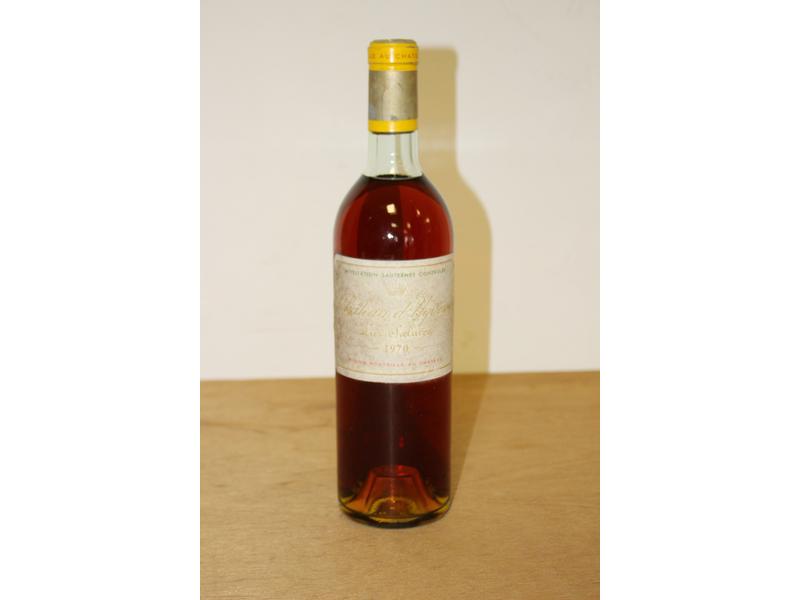 1 Blle CH. D'YQUEM 1er Cru Sup. Sauternes...