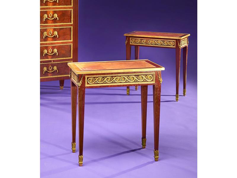 PAIRE DE TABLES VOLANTES rectangulaires en...