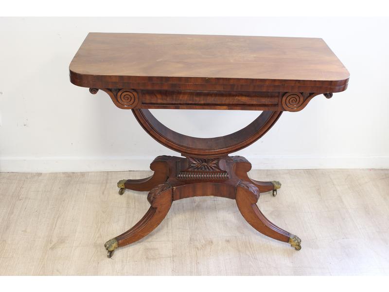 TABLE CONSOLE pouvant former table à jeux...