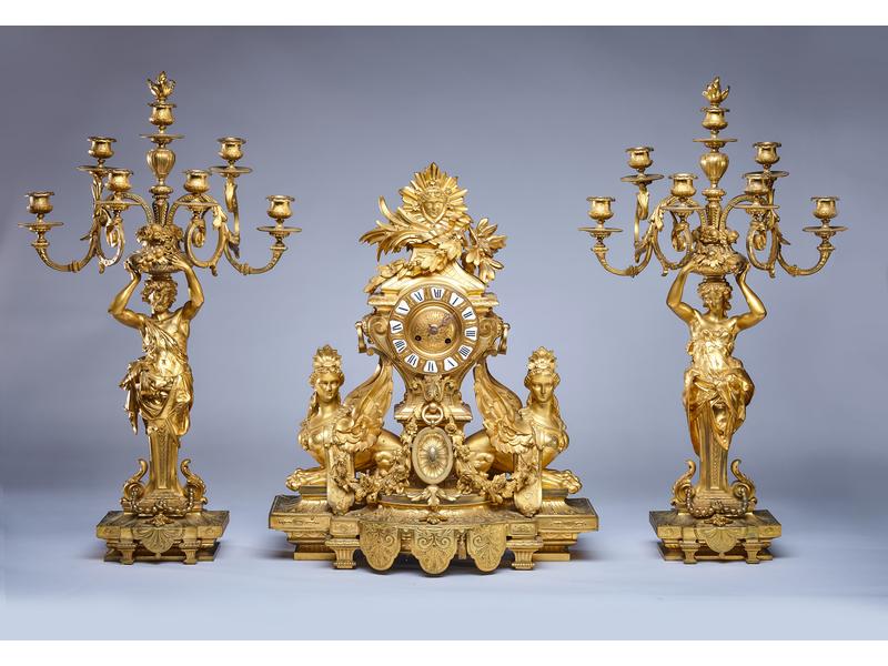 SPECTACULAIRE GARNITURE DE CHEMINEE comprenant...