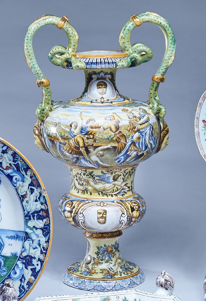 GRAND VASE balustre en majolique