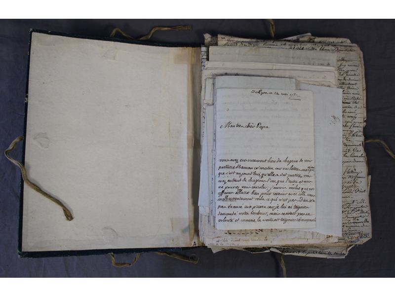 PETIT de MEURVILLE: Importante  correspondance...