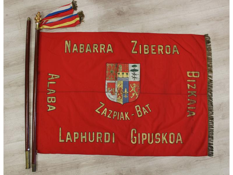 ETENDAR DU ZAZPIAK- BAT, pays basque sur...