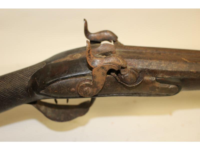 PETIT FUSIL DE CHASSE à percussion à canons...