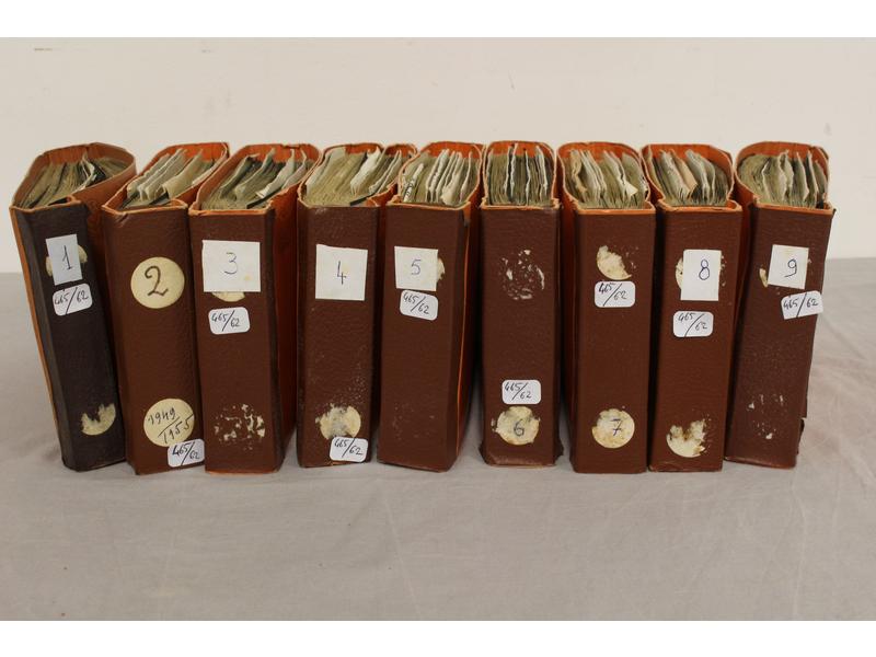 France lot de 9 pochettes contenant des enveloppes...