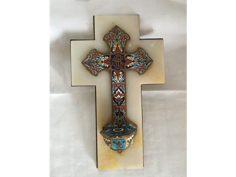 CRUCIFIX BENITIER en émaux cloisonnés sur...
