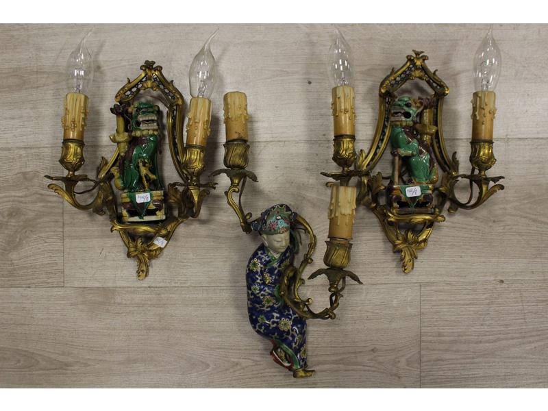 PAIRE D'APPLIQUES à deux bras de lumière...