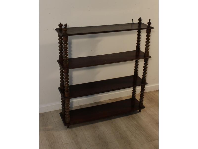 ETAGERE murale en acajou à quatre tablettes...