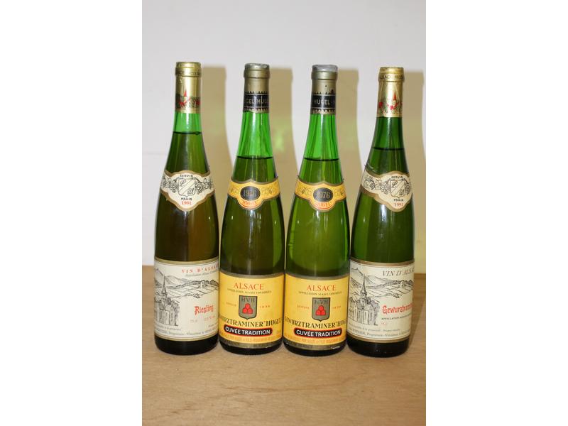Lot de 4 blles de vin d'Alsace comprenant...