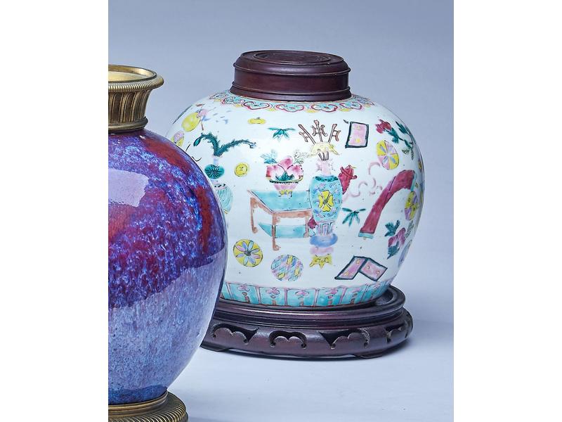 VASE BOULE POT-POURRI en porcelaine émaillée...