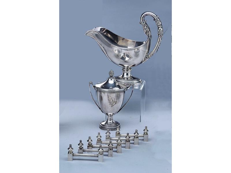 LOT DE METAL ARGENTE comprenant: