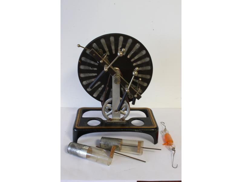 Machine électrostatique Wimshurst avec ses...