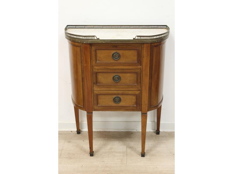 PETITE TABLE DE CHEVET demi-lune en acajou...