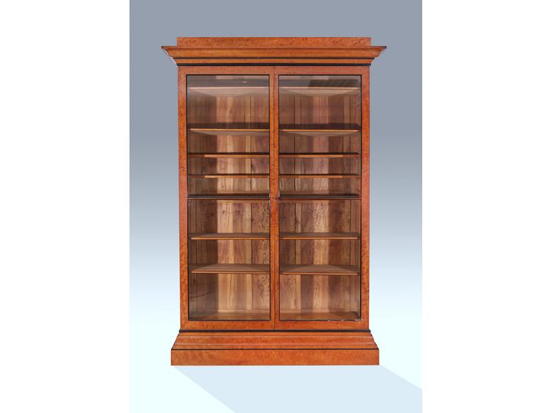 GRANDE BIBLIOTHEQUE en placage de bois blond...