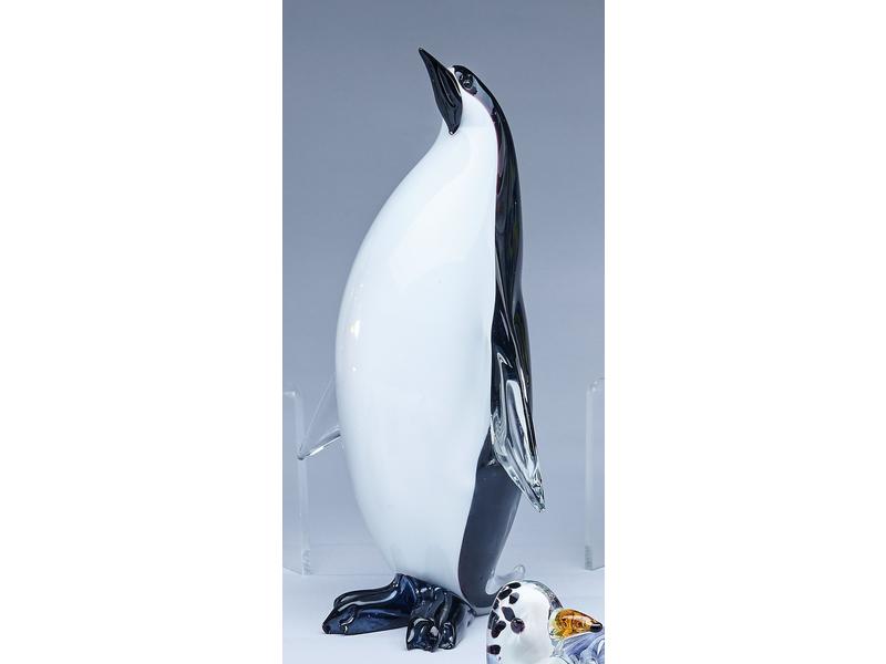 PINGOUIN en verre soufflé et teinté, sig...