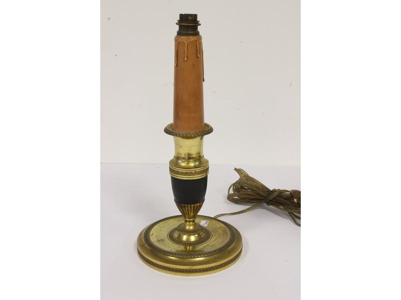 PIED DE LAMPE en bronze et laiton à deux...