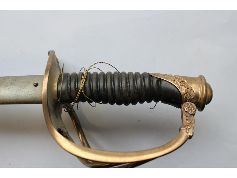 SABRE D'OFFICIER DE CAVALERIE LEGERE, modèle...