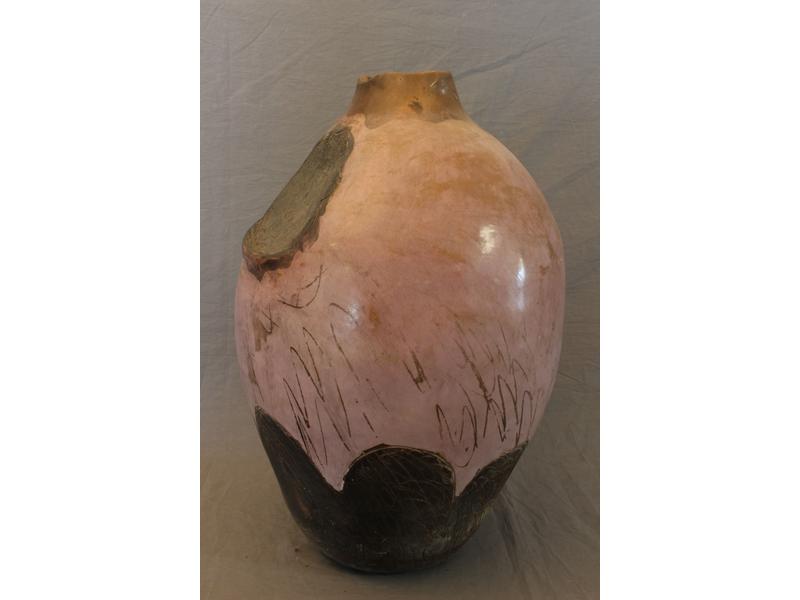 GRAND VASE ovoïde à col à épaulements enfoncés...