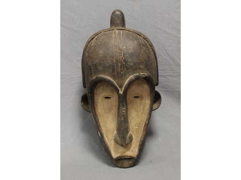 GRAND MASQUE facial Ngil, en bois sculpté...