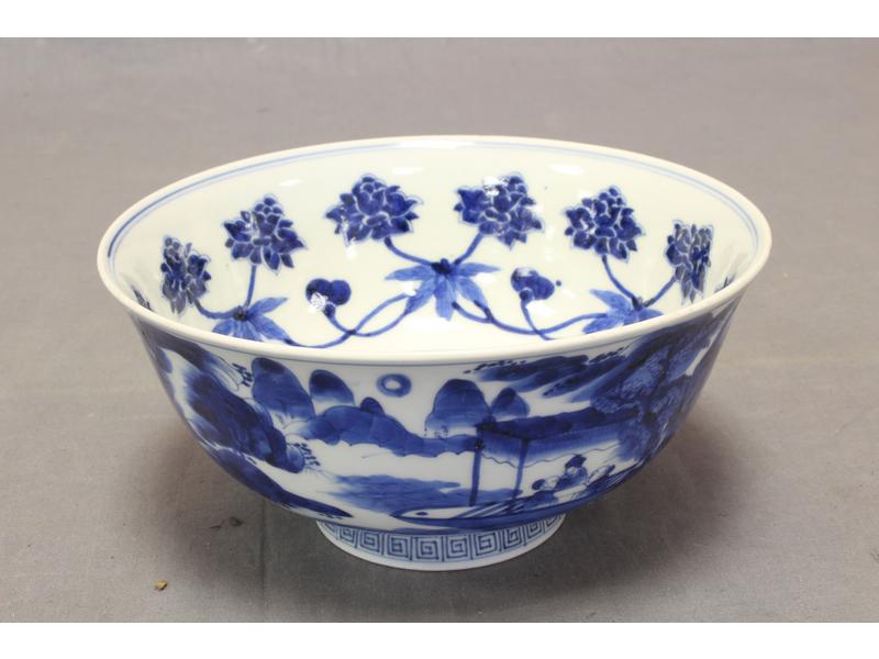 BOL sur talon en porcelaine émaillée bleu...