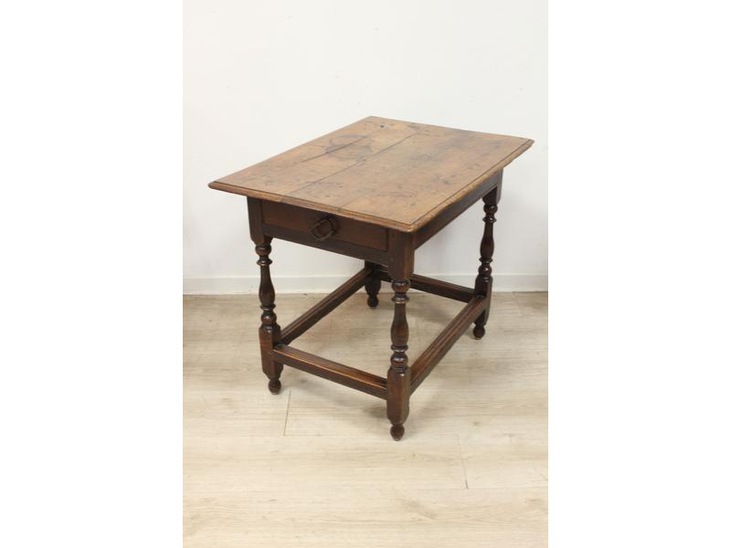 PETITE TABLE A ECRIRE rectangulaire en chêne...
