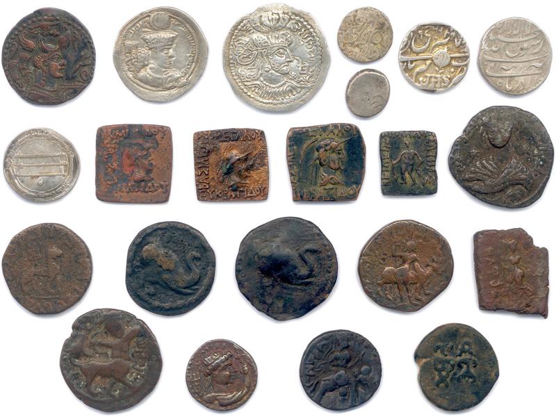 LOT DE 22 monnaies diverses (7 en argent...
