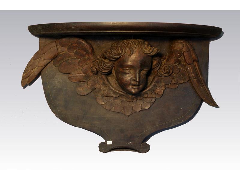 MASQUE D'ANGELOT en bois sculpté.