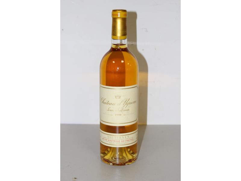 1 Blle CH. D'YQUEM 1er Cru Sup. Sauternes...