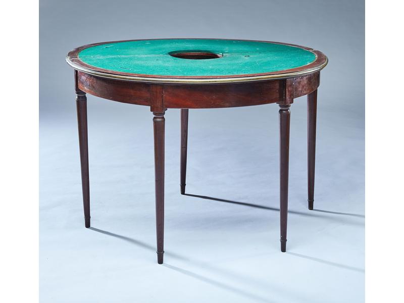 RARE ET VERITABLE TABLE A JEUX DE BOUILLOTTE...