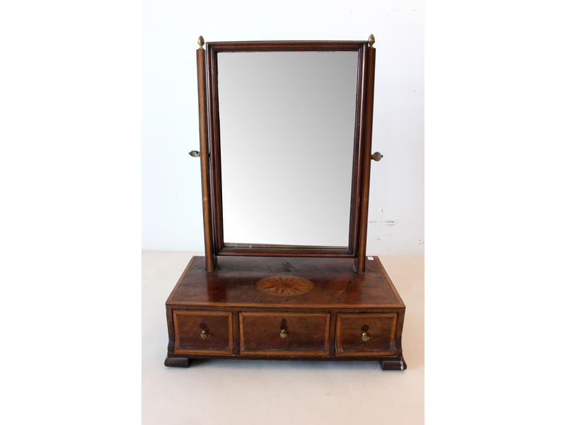 MIROIR DE TABLE en acajou et placage d'acajou...