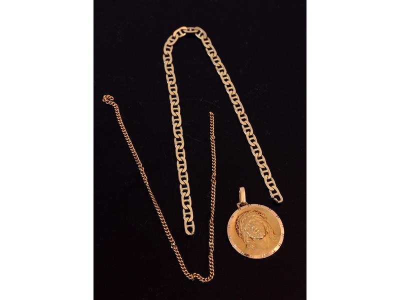 DEBRIS D'OR (18K) comprenant médaille et...