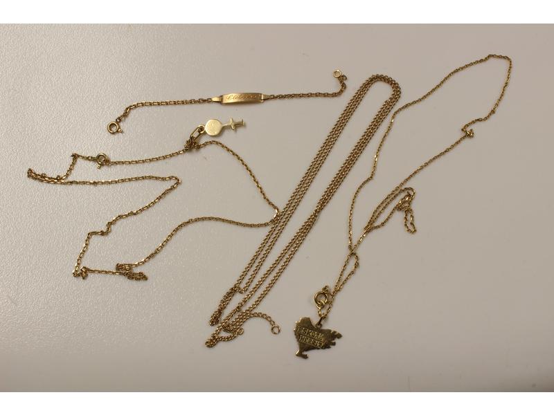 LOT en or jaune (18K) comprenant un PENDENTIF...