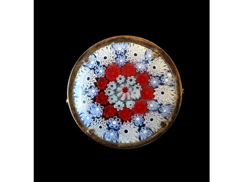 BROCHE ronde en verre soufflé dit mille fiori...